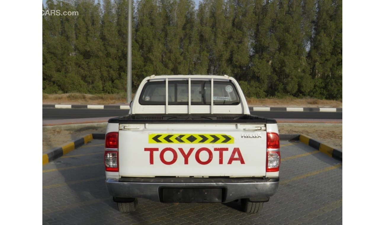 Toyota Hilux 2014 4X2 DIESEL Ref#303