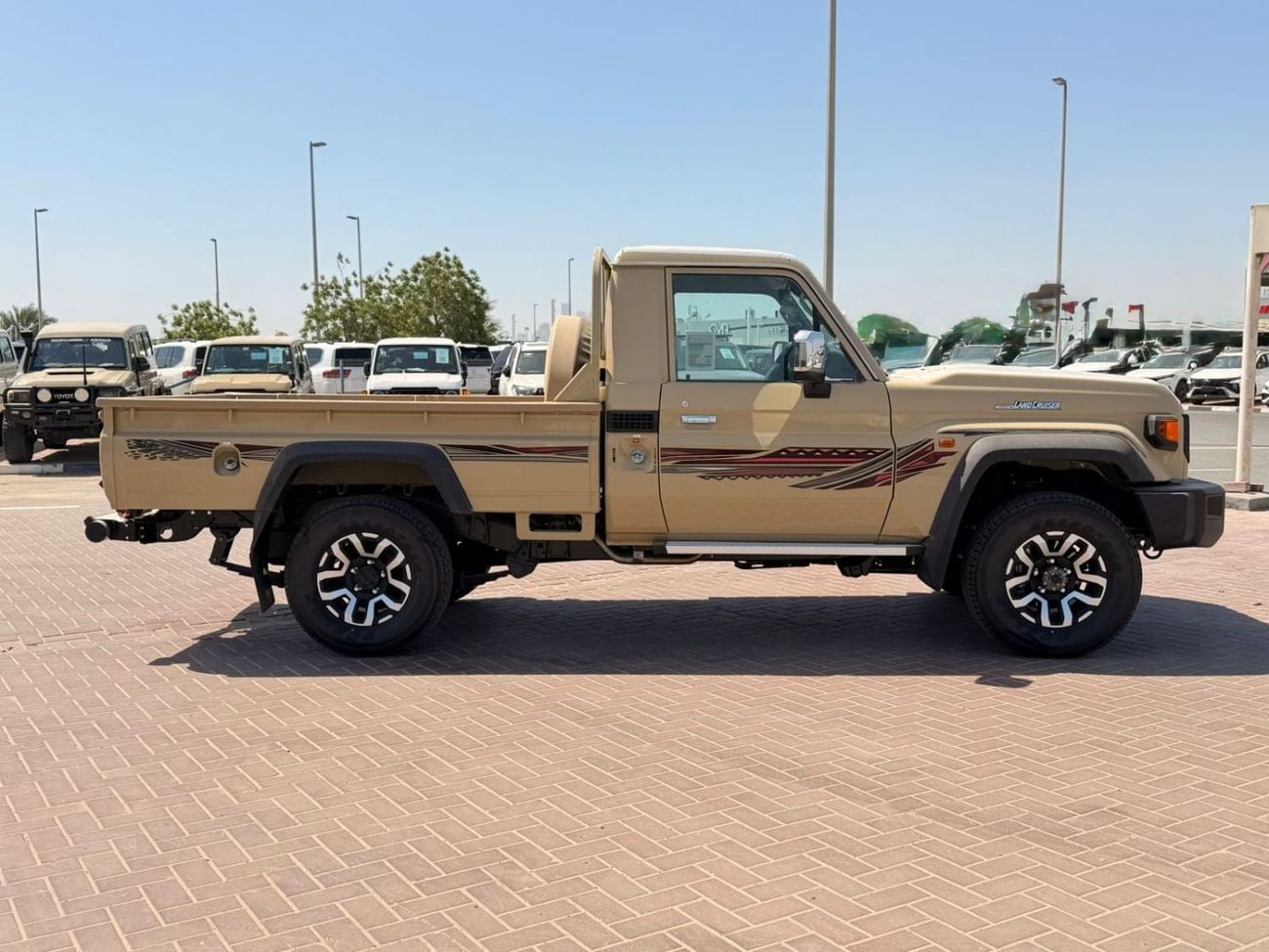 Toyota Land Cruiser Pick Up Toyota pickup LC 79 SINGLE Petrol 4,0L Model 2026  Saudi spec