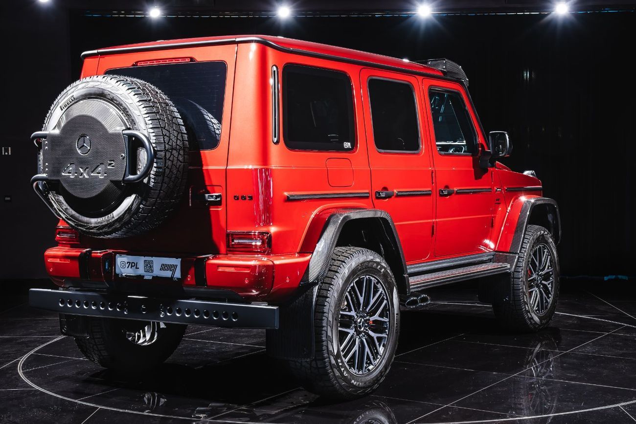 مرسيدس بنز G 63 AMG 4X4² Mercedes-Benz AMG G63 4x4² + Night II + Superior + TV