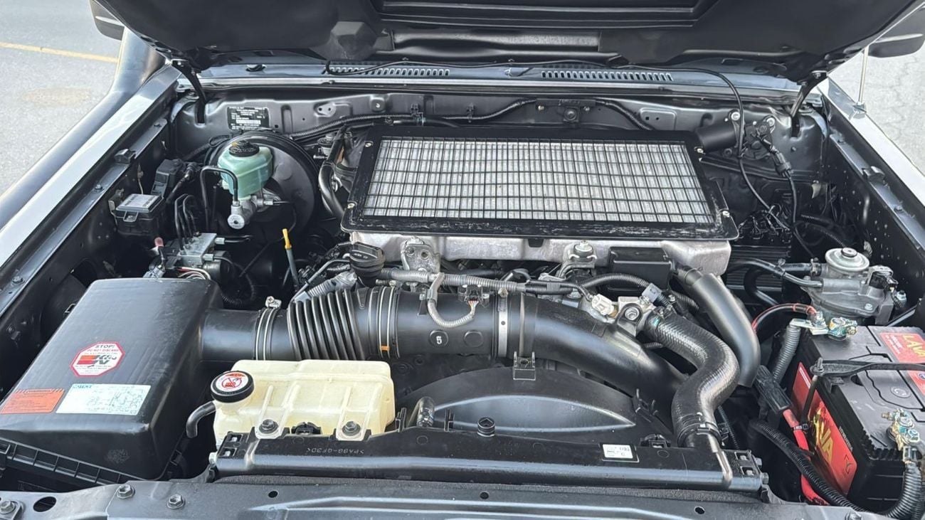 تويوتا لاند كروزر بيك آب -