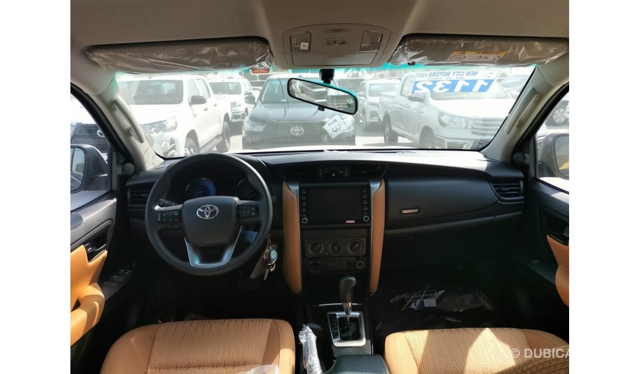 تويوتا فورتونر TOYOTA FORTUNER 2.7 PETROL AUTOMATIC 2023