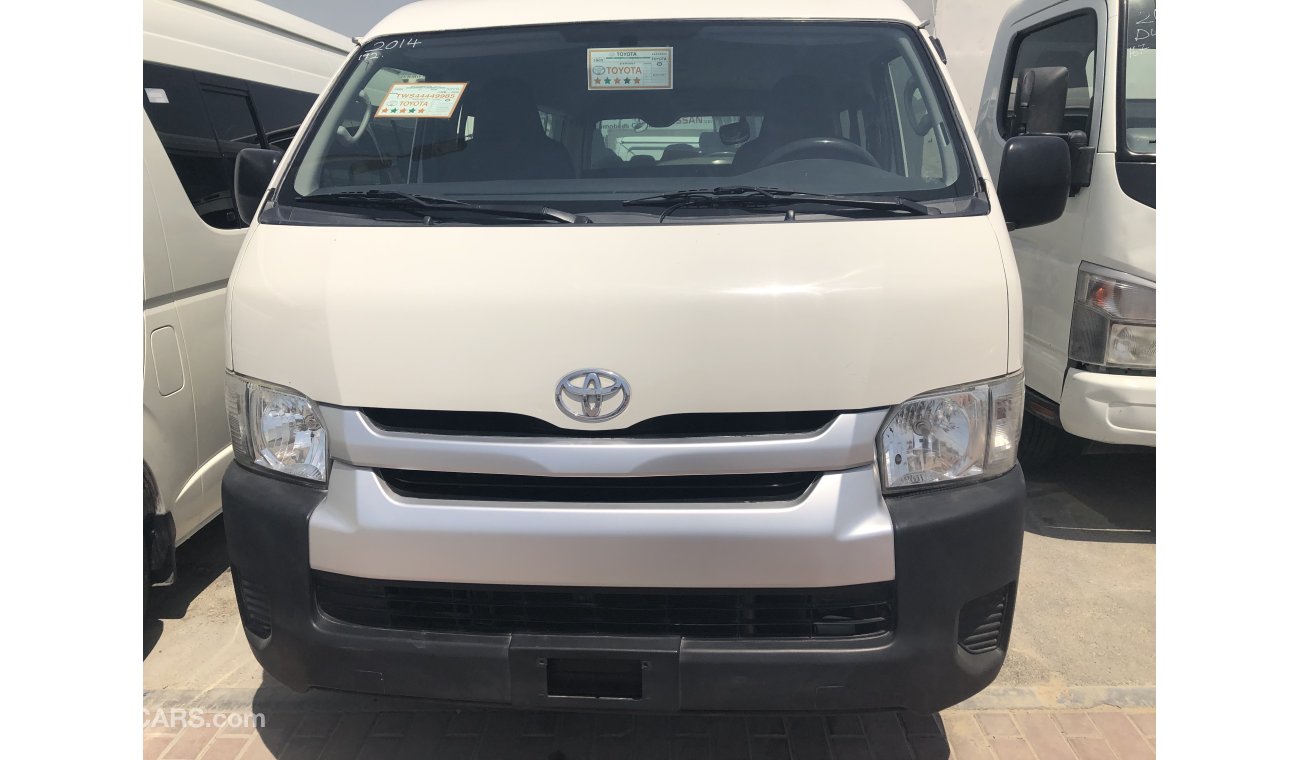 Toyota Hiace Toyota Hiace Midroof 15 seater,Model:2014.Excellent condition