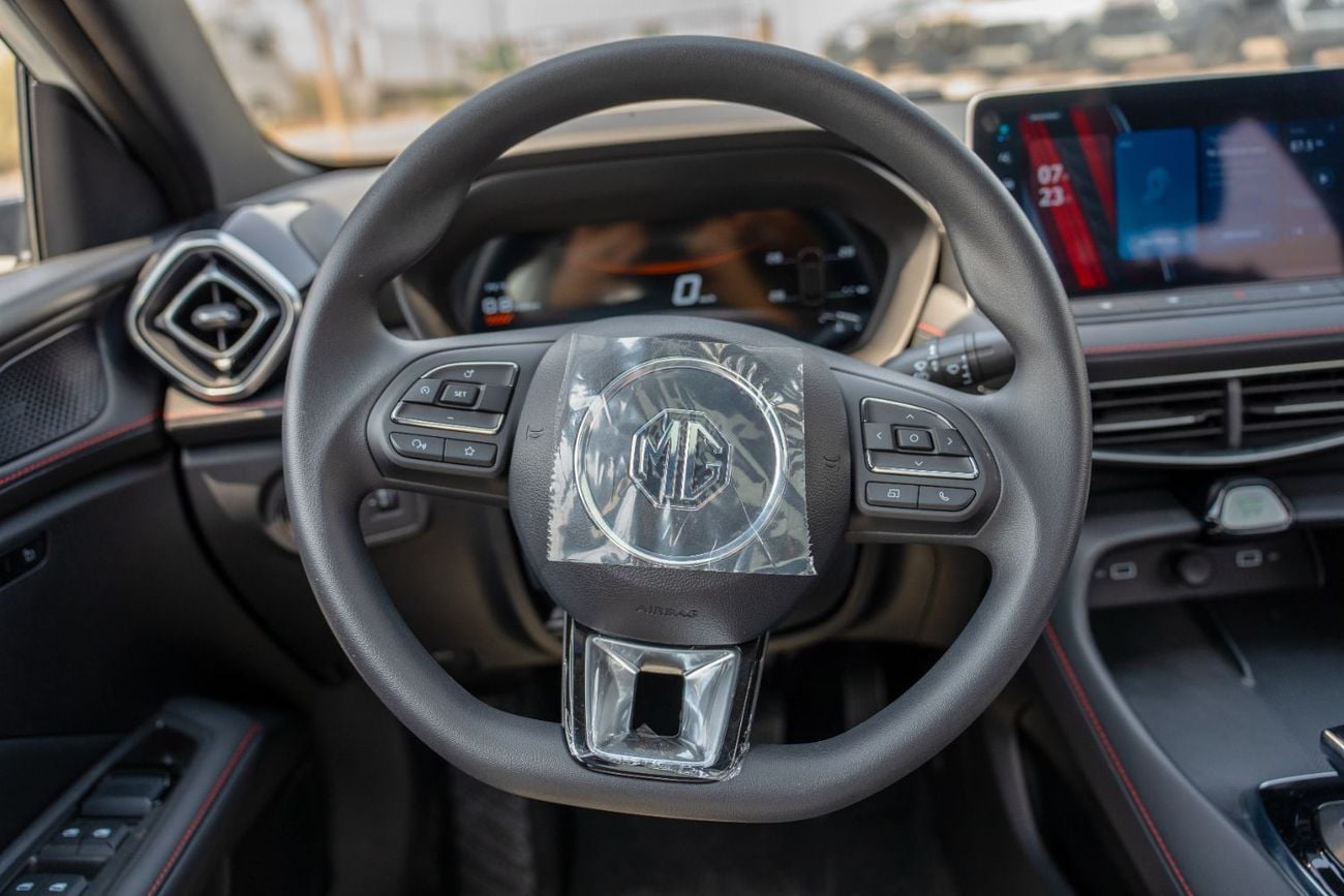 أم جي 5 MG5 2025 1.5L Turbo Petrol