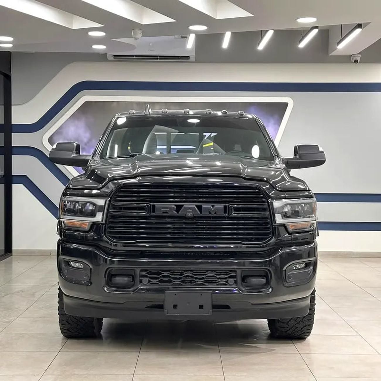 RAM 2500 Dodge Laramie 3500 Diesel V6