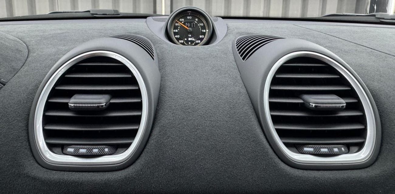 Porsche 718 Cayman GT4 RS 4.0L (493 HP) A/T