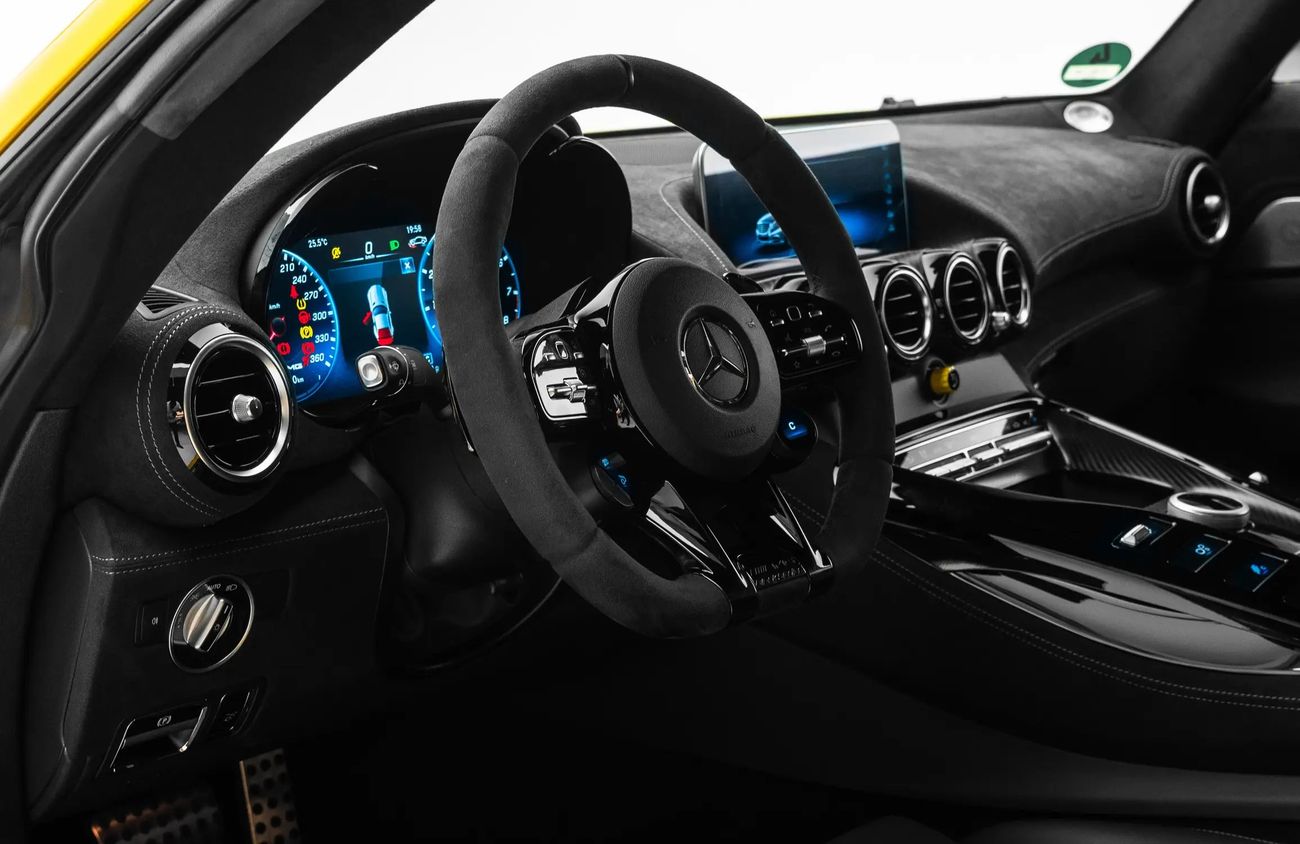 مرسيدس بنز AMG GT 4.0L V-8 Bi-Turbo Engine