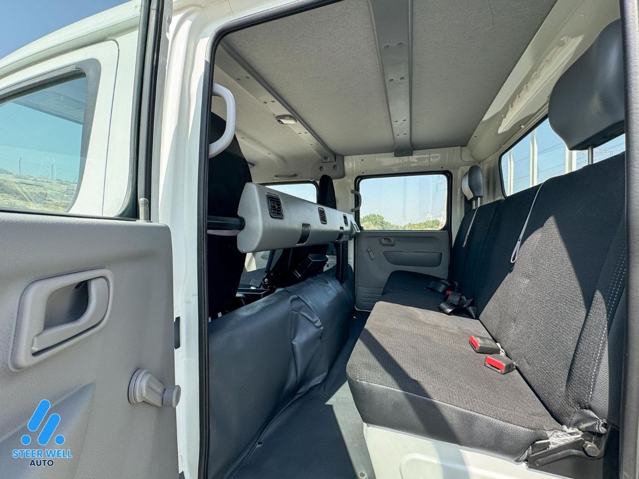 ميتسوبيشي فوسو كانتير 2024|Truck | 3.0L Diesel | Dual Cab | RWD | Excellent Condition