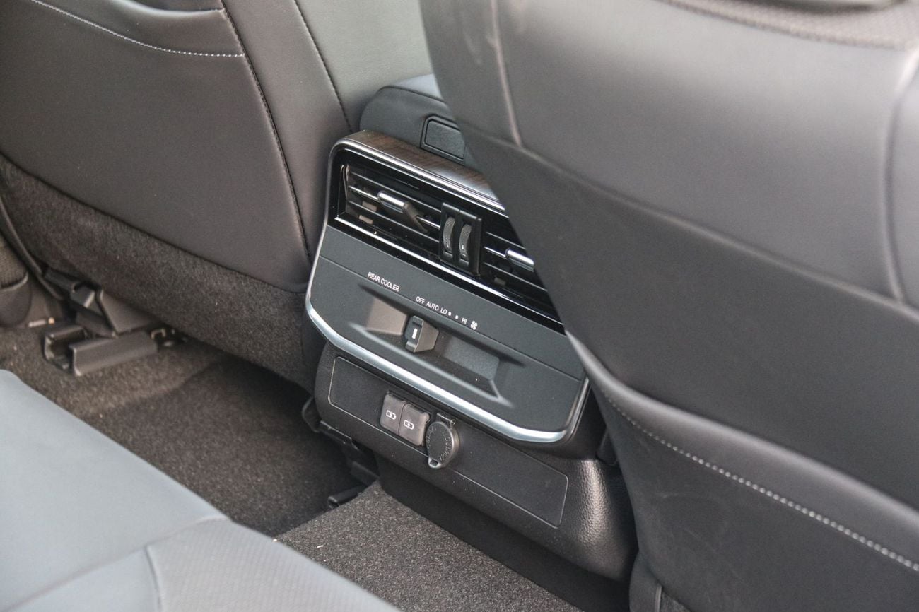 تويوتا لاند كروزر LAND CRUISER GXR V6 4.0 Mid option 2025