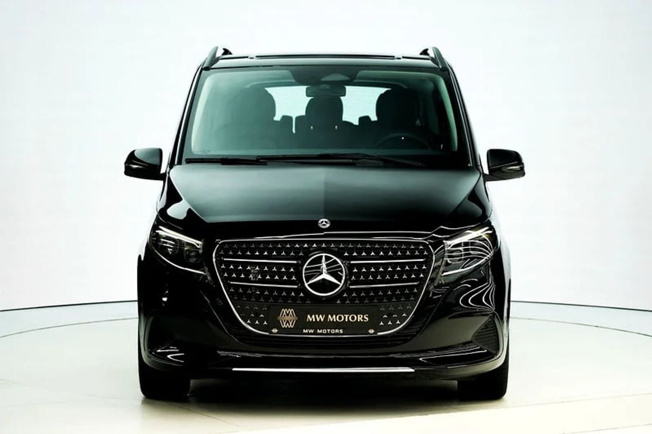 Mercedes-Benz V 300 V300 AVANTGARDE | GCC 0km | Agency Warranty | 360 View | 64 colors Ambeint Lights