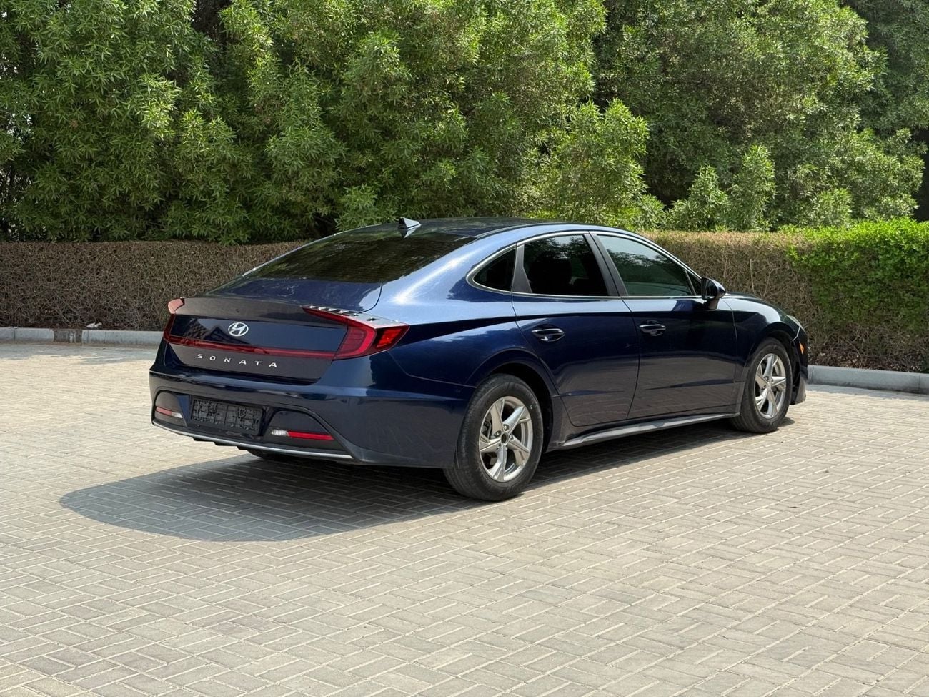 Hyundai Sonata Mid option 2.5L