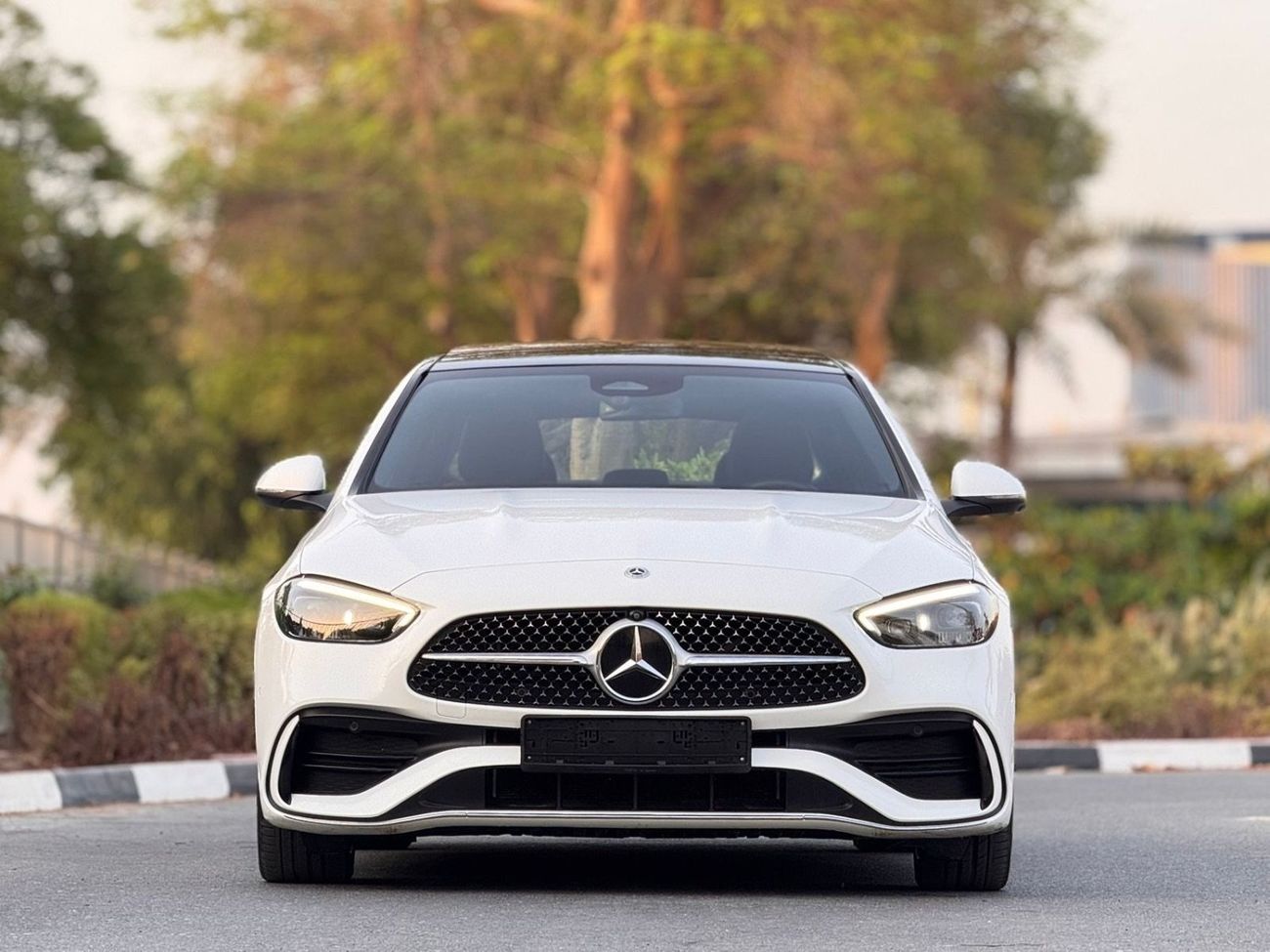 مرسيدس بنز C 200 Premium 2.0L