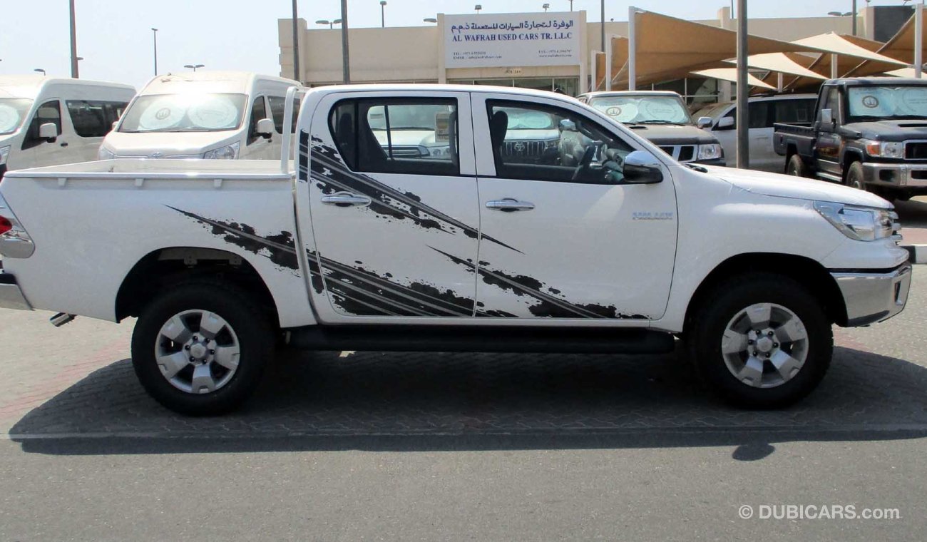 تويوتا هيلوكس 2.4L Diesel Double Cab GL Auto (FOR EXPORT OUTSIDE GCC COUNTRIES)