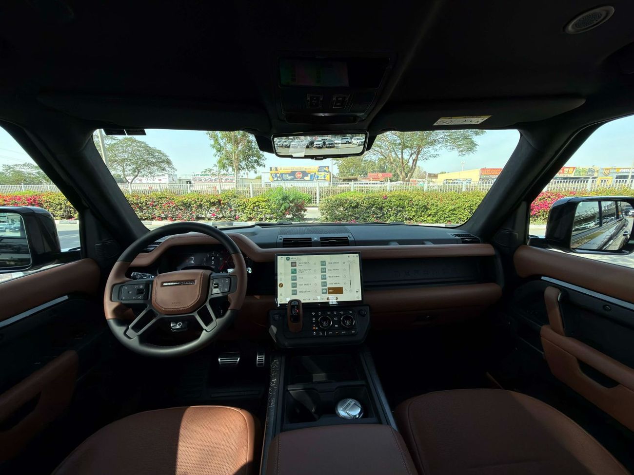 لاند روفر ديفندر BLACK EDITION**2026**GCC SPEC UNDER WARRANTY AND SERVICE