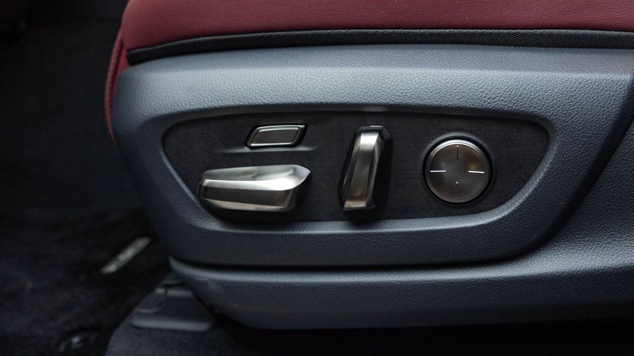 Lexus LX 600 2026 Lexus LX600 Signature 3.5L AT Petrol (White)