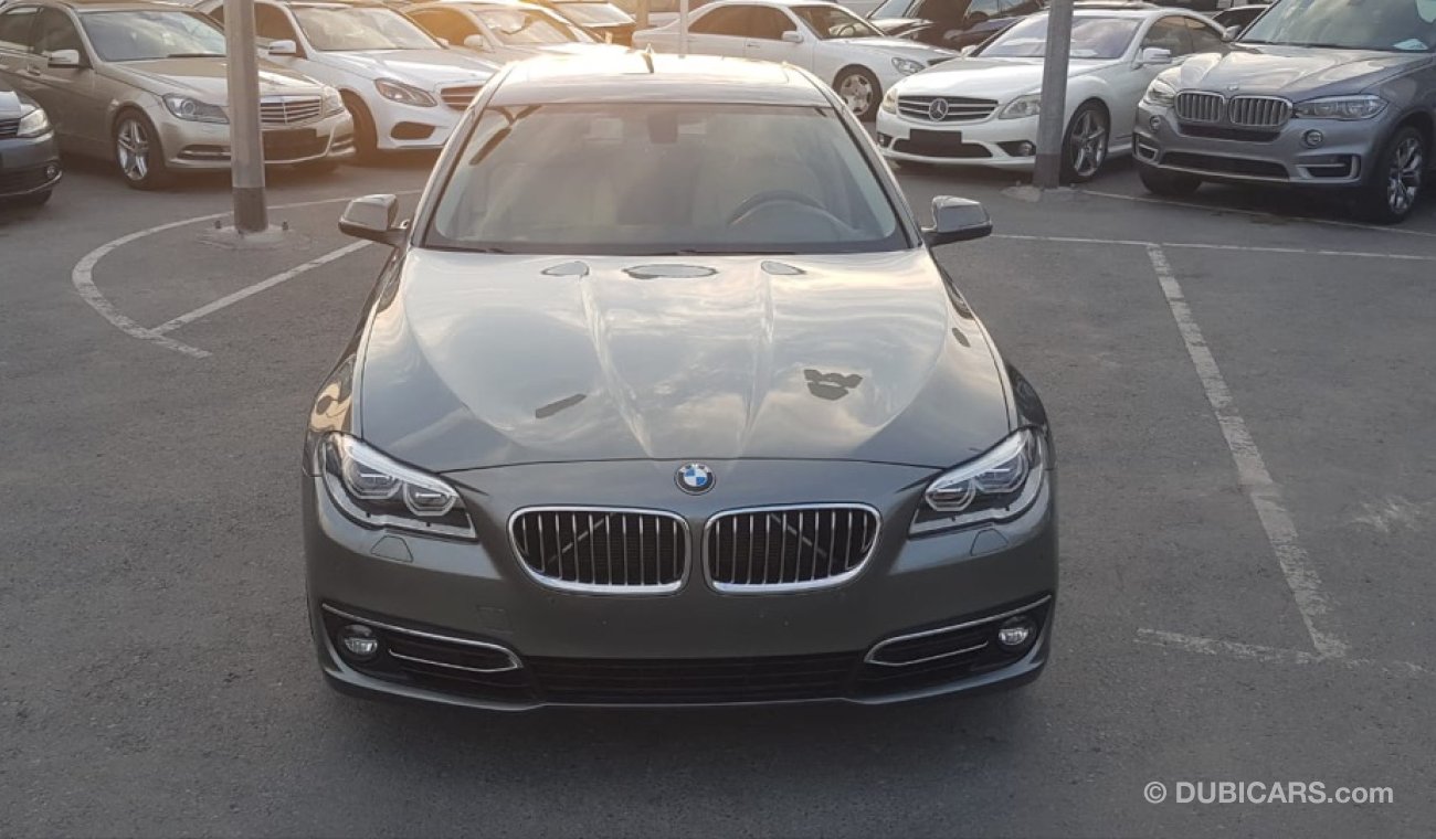 BMW 520i BMW 520 model 2015 GCC car prefect condition full option one owner