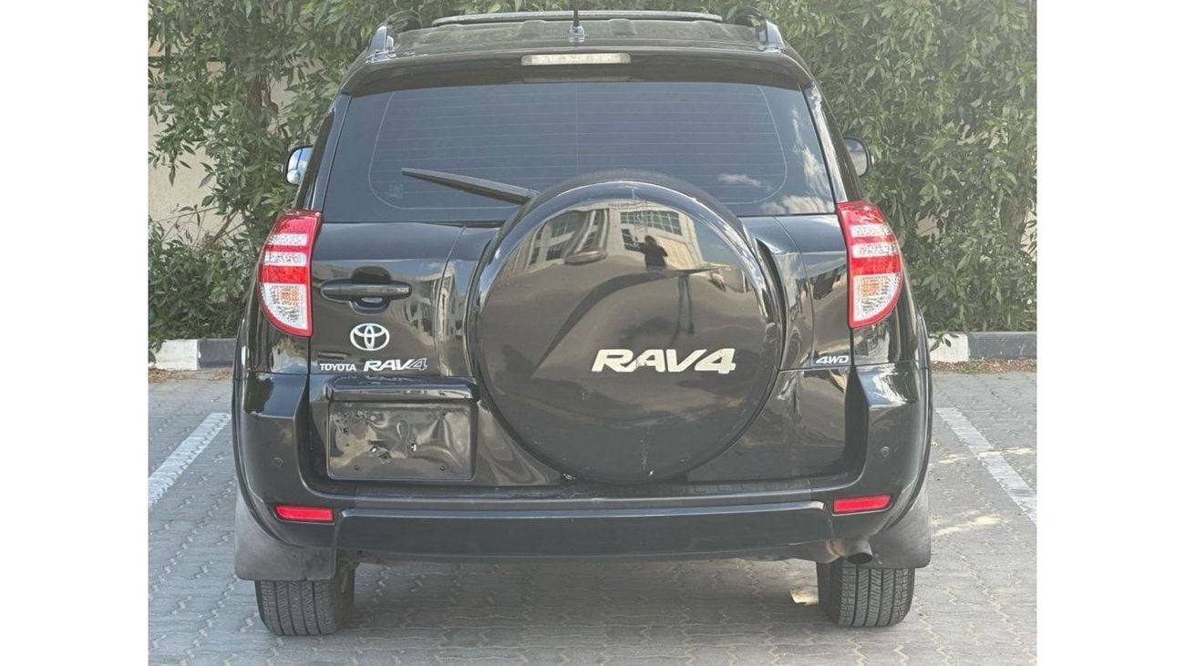 تويوتا راف ٤ تويوتا راف فور   موديل : 2009 المطلوب : 28,000 درهم الممشى : 198,000 كم مواصفات خليجية ، 4 سلندر ،حس