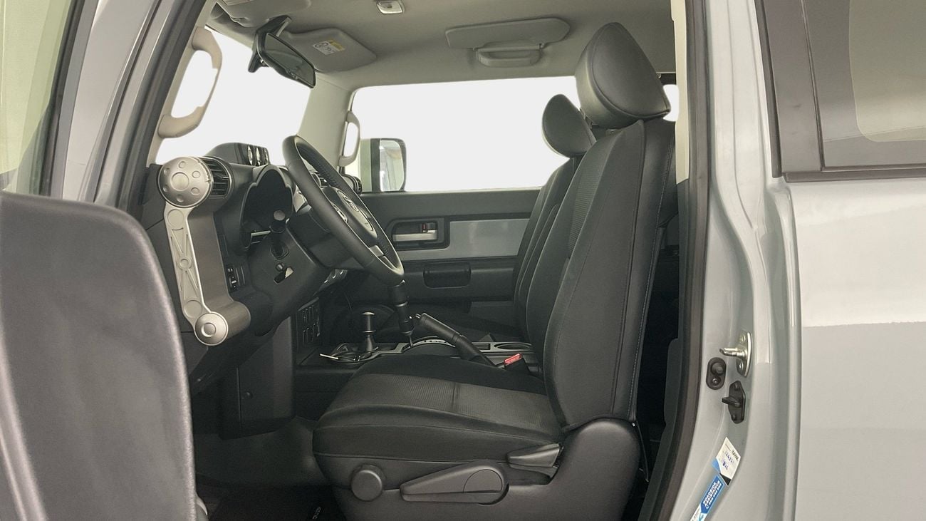 Toyota FJ Cruiser VXR 4.0L VXR | Guaranteed Warranty | 0 Down Payment