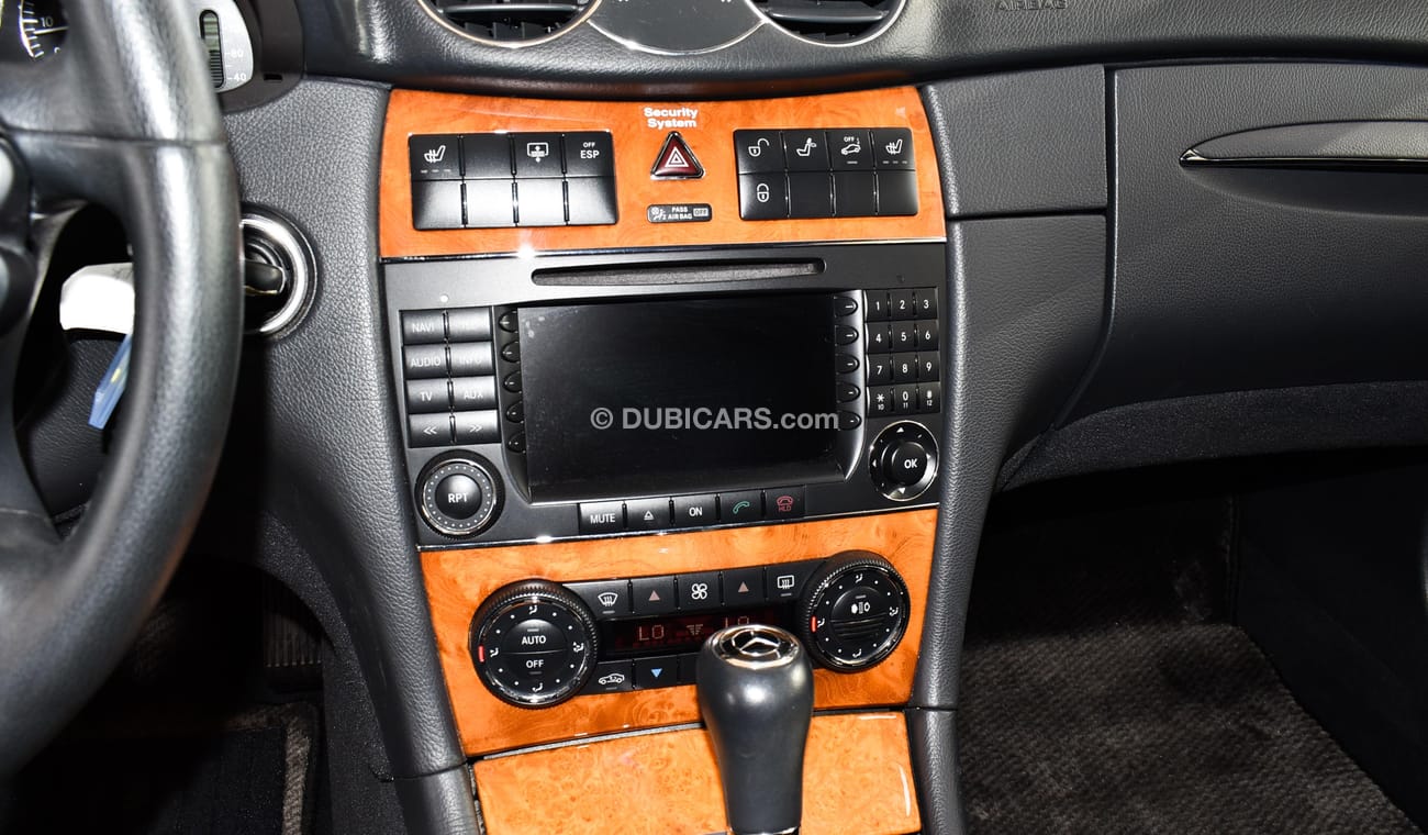 Mercedes-Benz CLK 320