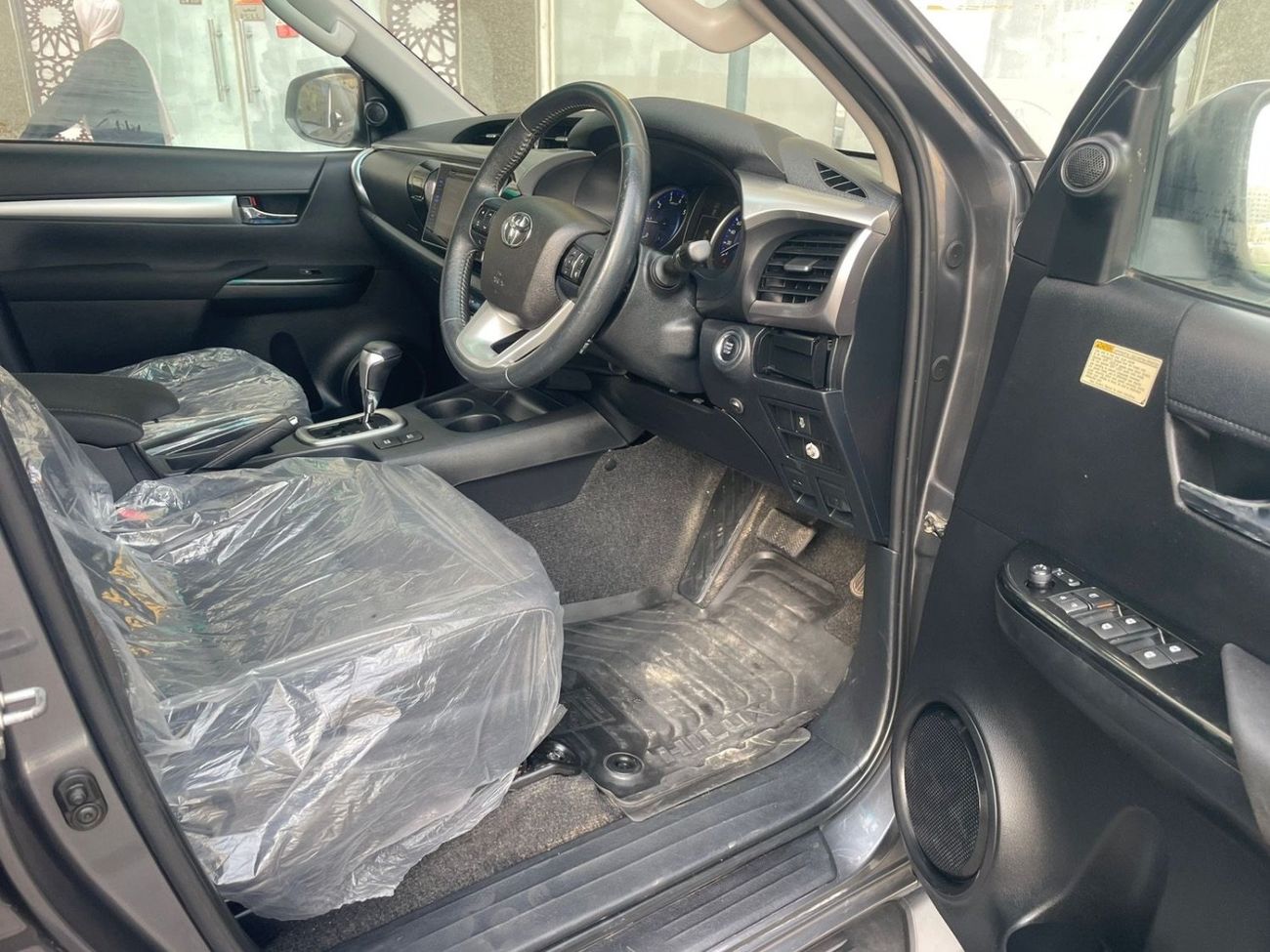 تويوتا هيلوكس SR5 2016 Facelift to 2024 shape Diesel Engine Full Option