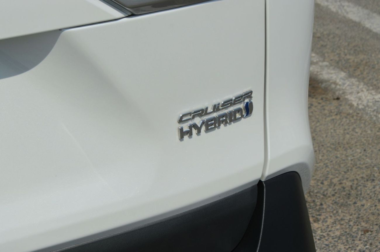 Toyota RAV4 2.5L Hybrid/ Petrol Full option