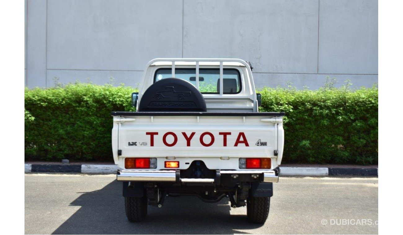 Toyota Land Cruiser Pick Up 79 Single Cab  DLX V8 4.5L Diesel 4wd Manual Transmission