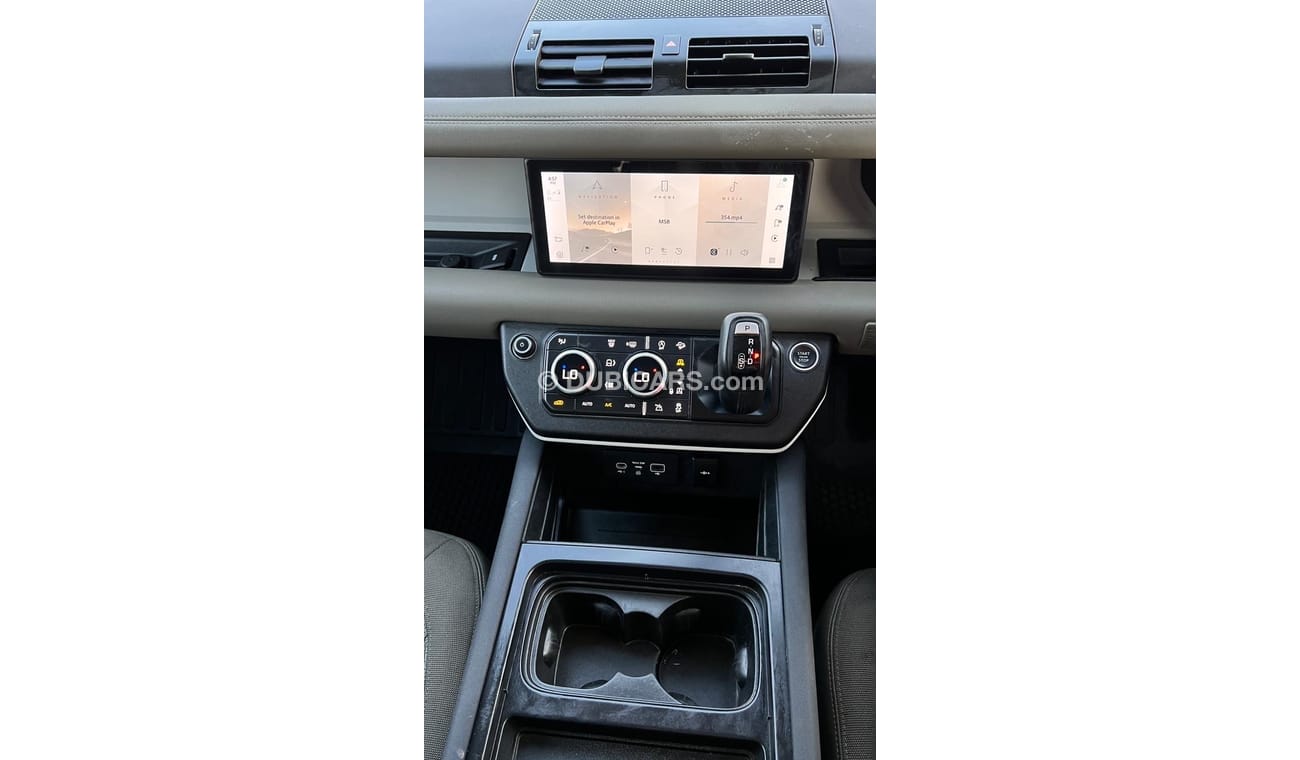 Land Rover Defender RHD
