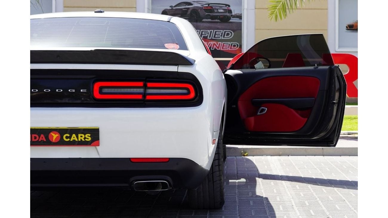 Dodge Challenger SXT