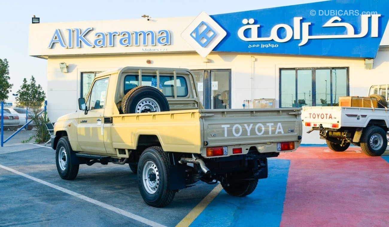 Toyota Land Cruiser Pick Up 4.0L V6 Petrol GCC Car with Differential Lock , Power window, Center Lock, 4/4,