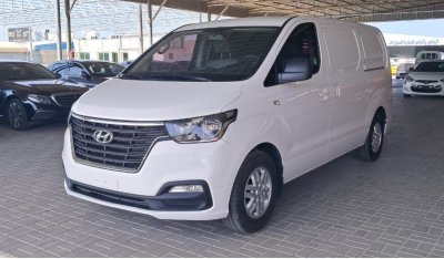 Hyundai H-1 Starex 111