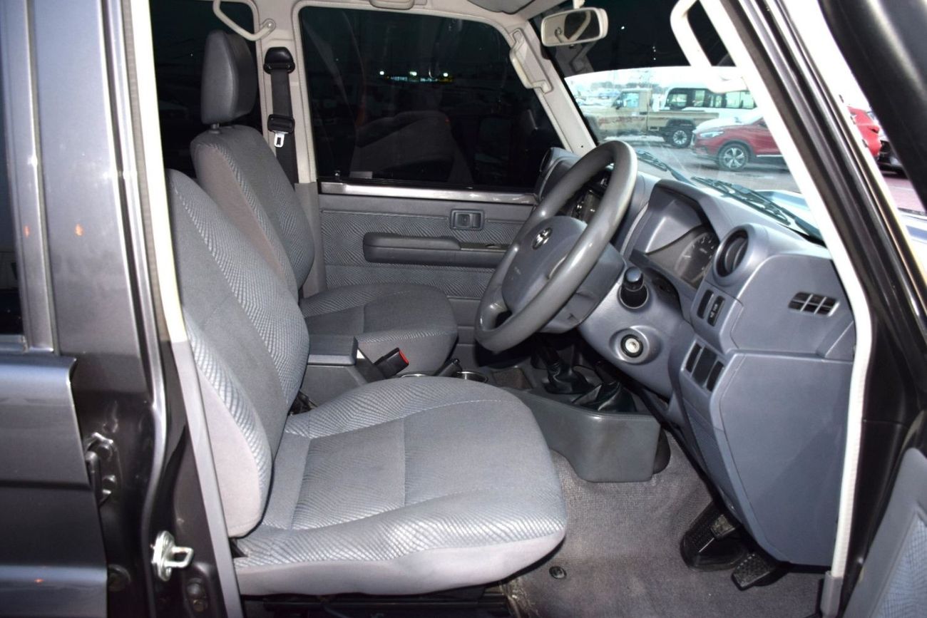 Toyota Land Cruiser Pick Up