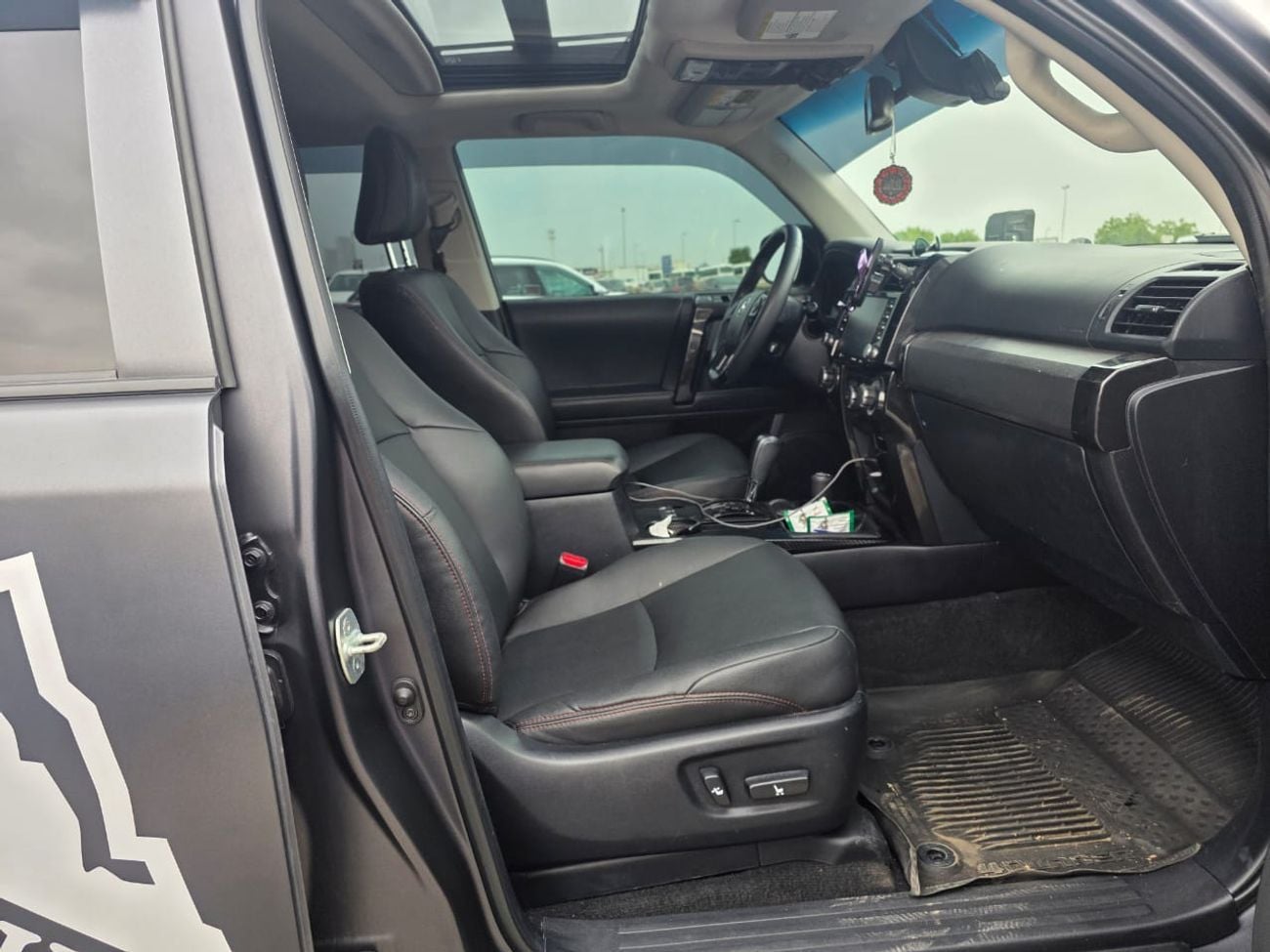 تويوتا Runner4 LIMITED TRD Off-Road