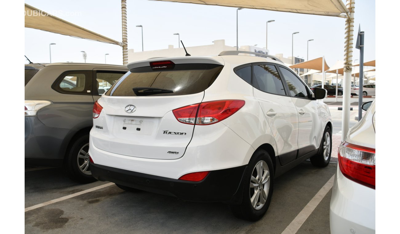 Hyundai Tucson 2014 WHITE GCC PANORAMA NO PAIN NO ACCIDENT PERFECT