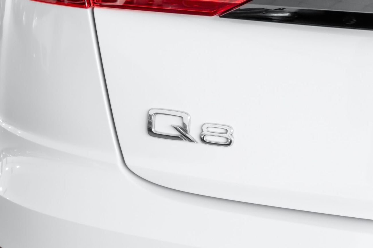 Audi Q8 55 TFSI S-LINE LUXURY 55 TFSI quattro (340 HP) 55TFSi (335 HP)