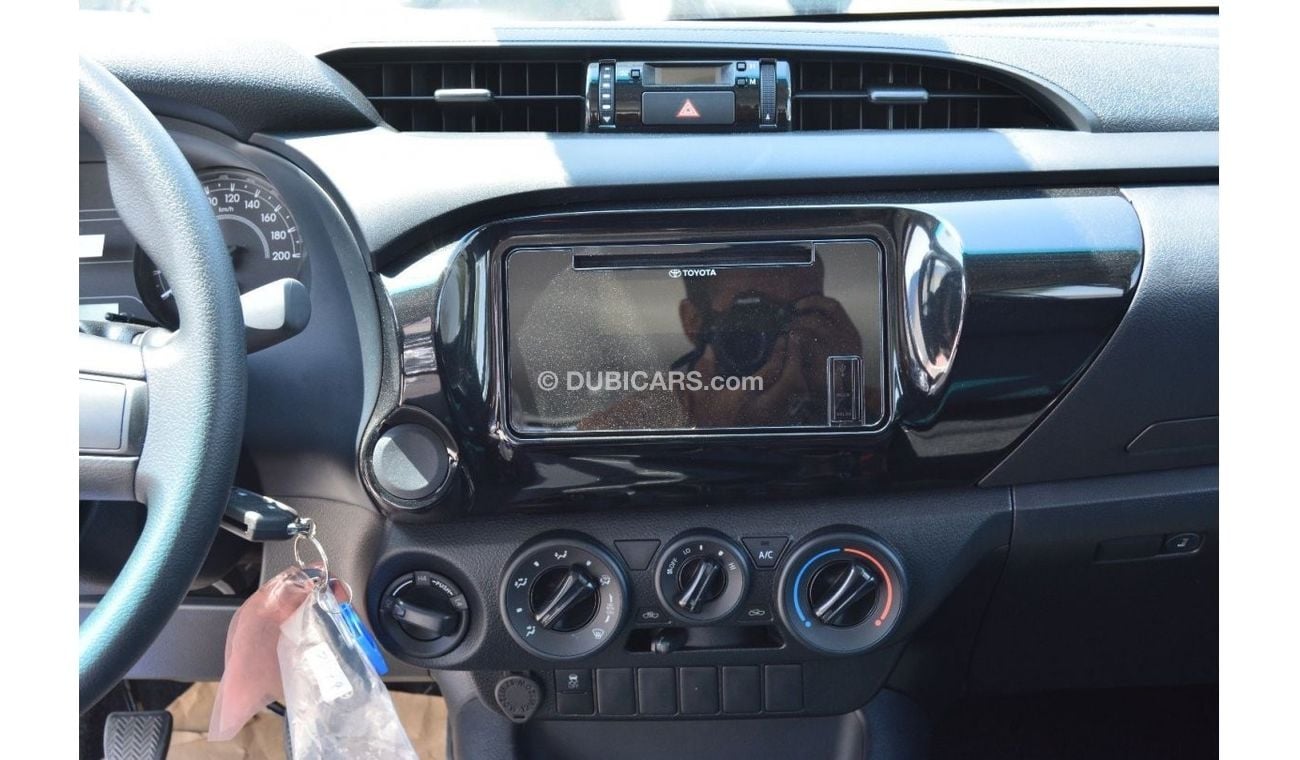 Toyota Hilux HILUX 2.4 MT BASIC POWER WINDOW 2022