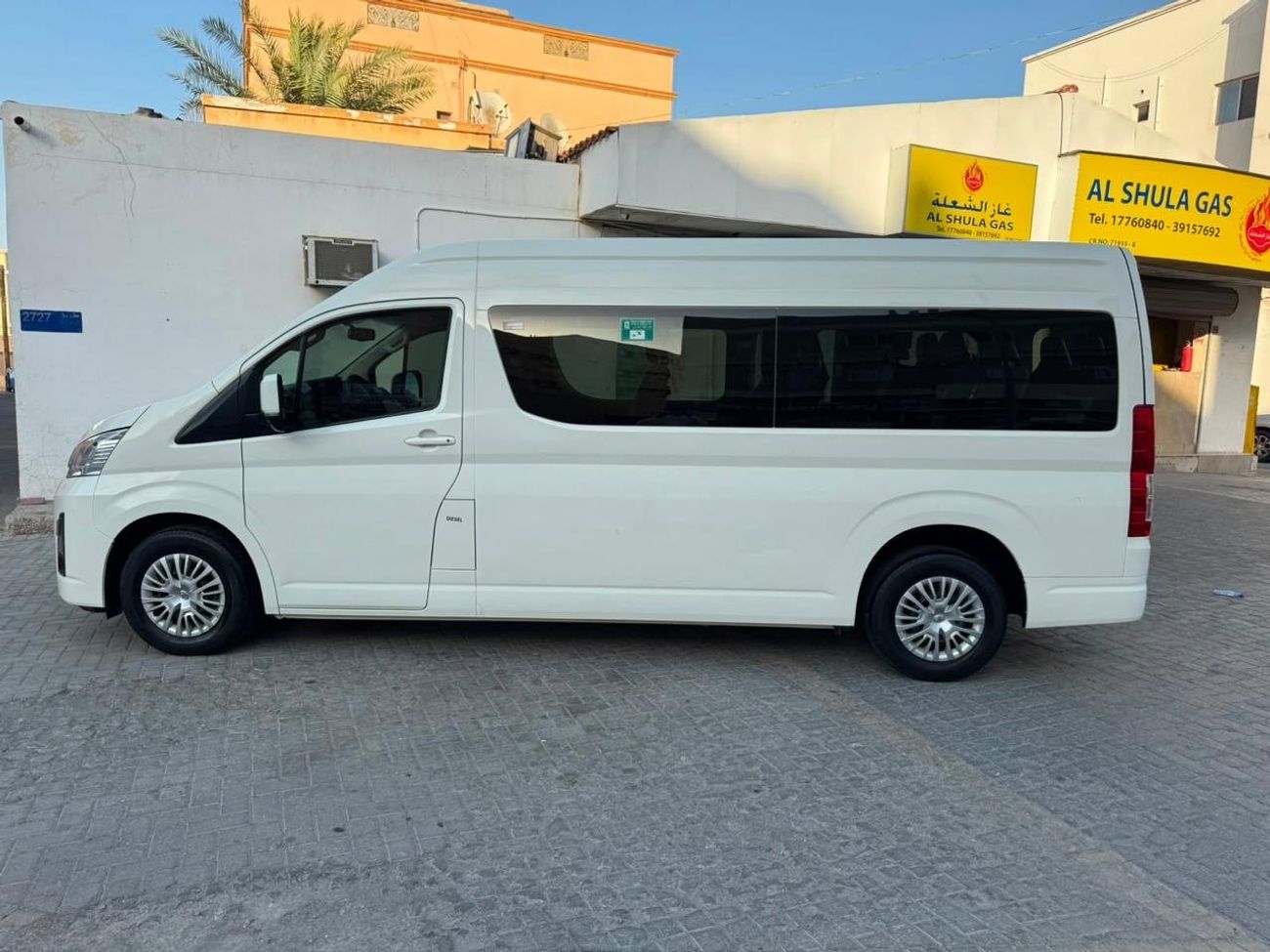 Toyota Hiace DLS - STANDARD ROOF DLS - STD ROOF