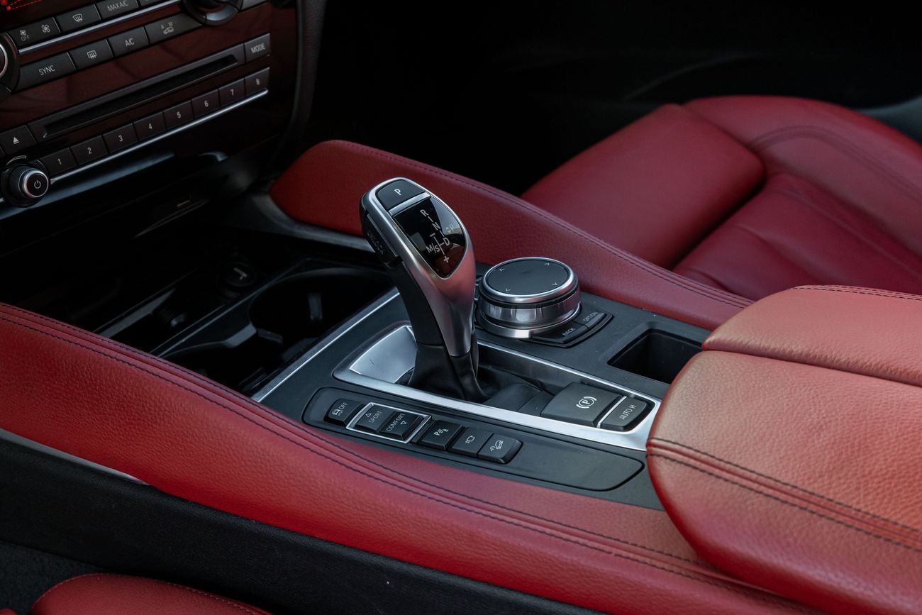 BMW X6 X6 Xdrive 50i | 2,057 P.M | 0% Downpayment | AGENCY RECORD!