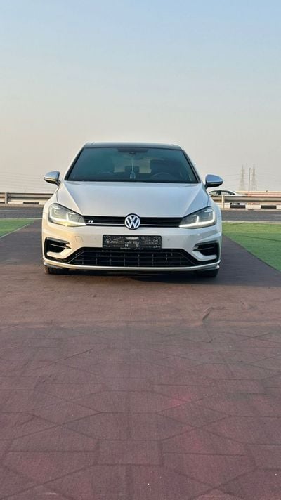 Volkswagen Golf R