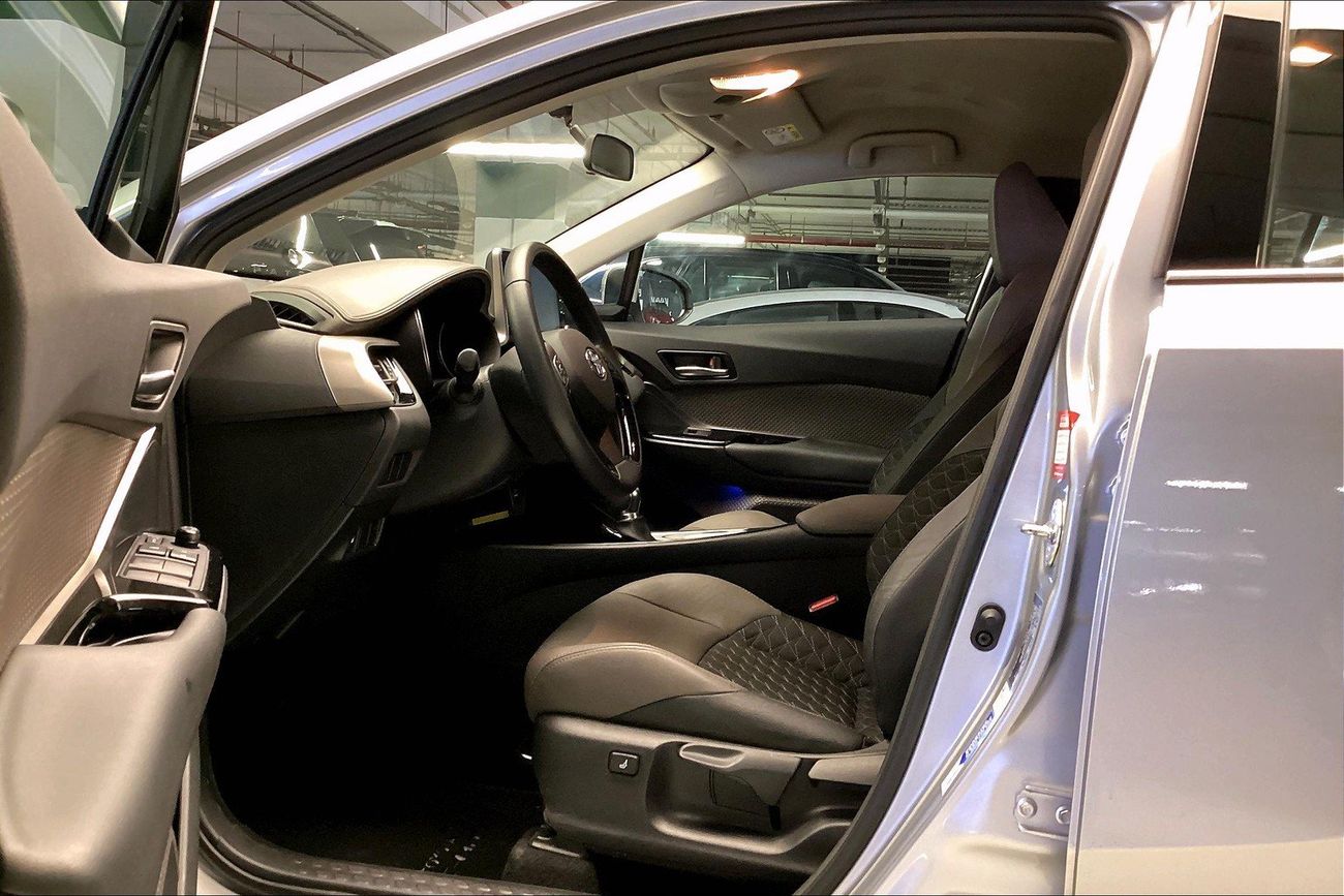 Toyota CHR VX | Guaranteed Warranty | 0 Down Payment