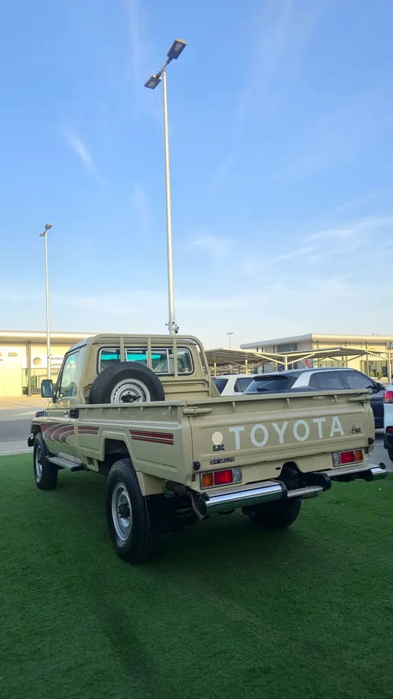 Toyota Land Cruiser 70 LC79 LX - GCC Specs - Reliable Workhorse