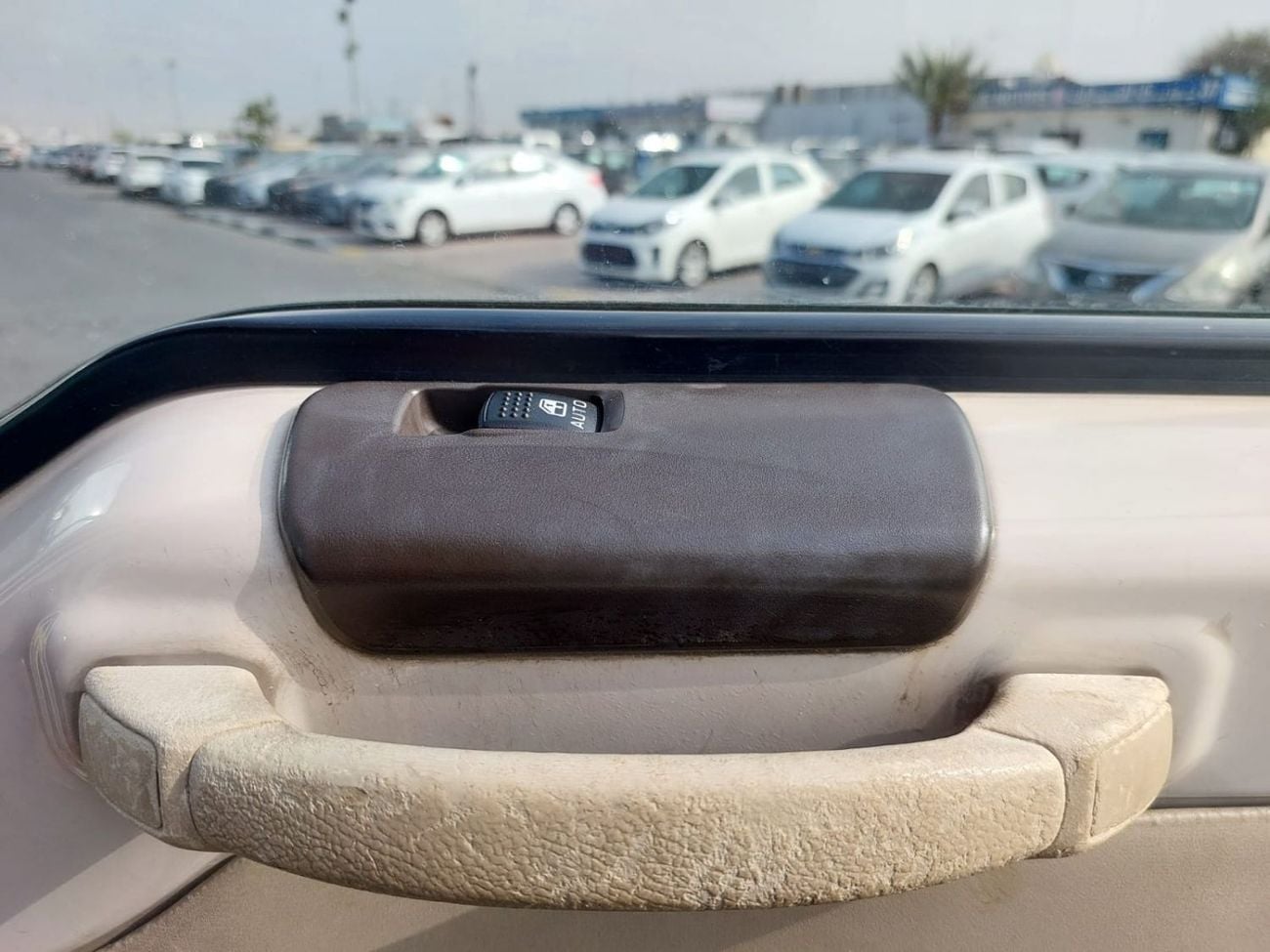 ميتسوبيشي روزا (RAMADAN OFFER) MITSUBISHI ROSA BUS RHD 2003 MODEL 5.2 L DIESEL MANUAL(PM00111)