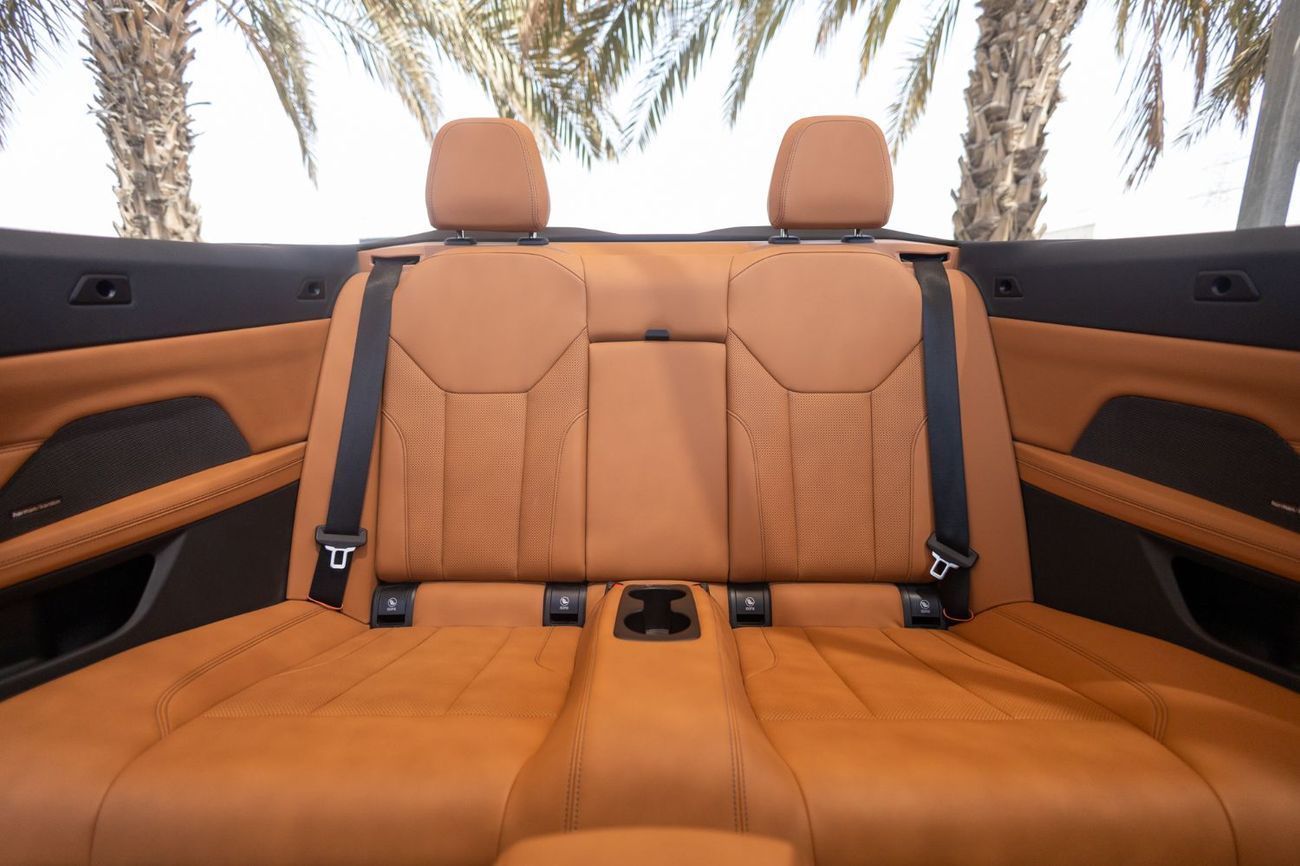 BMW 420i BMW 420i M-Sport Convertible 2024 GCC under Agency Warranty and Service Contract with Flexible Down-