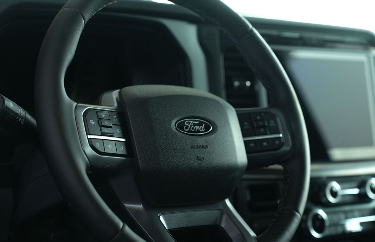 Ford F-150 LARIAT CREW CAB Canadian Specification
