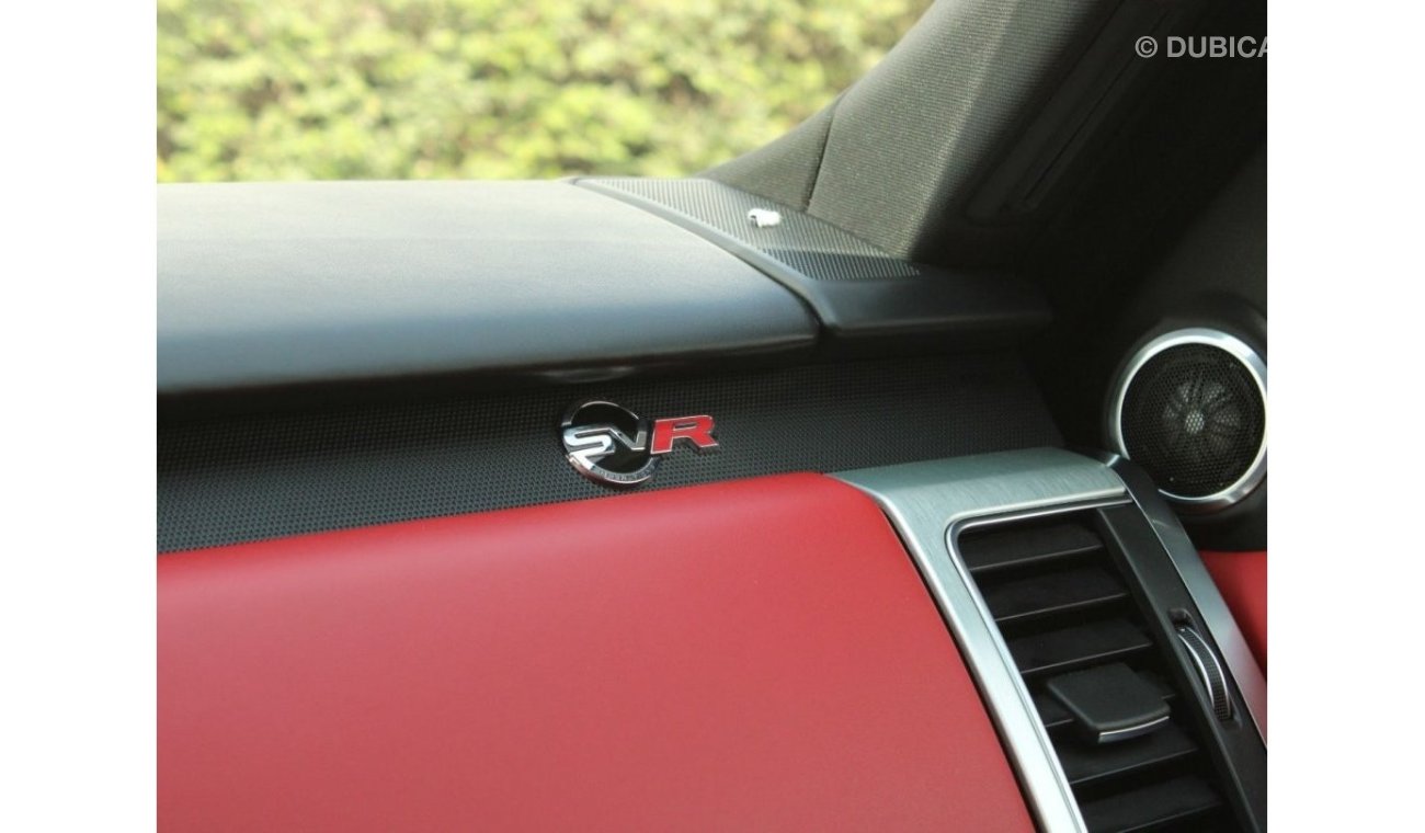 Land Rover Range Rover Sport SVR EDITION