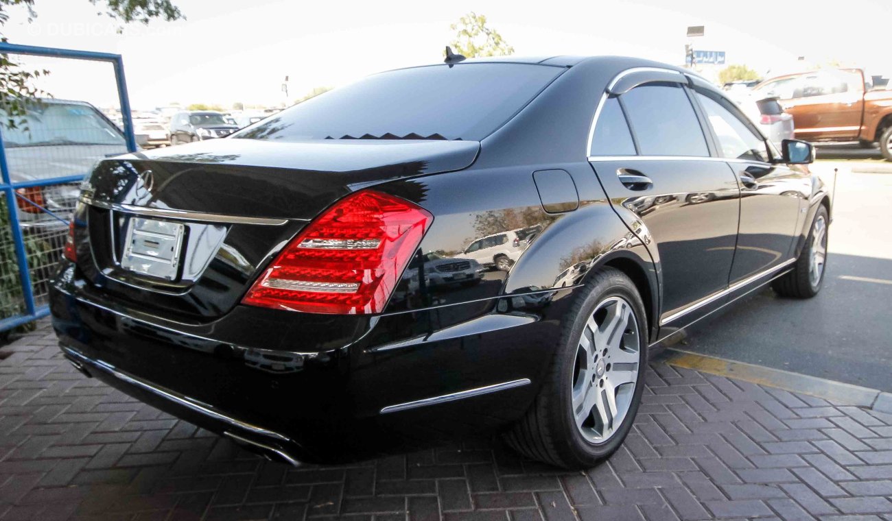 مرسيدس بنز S 600 L