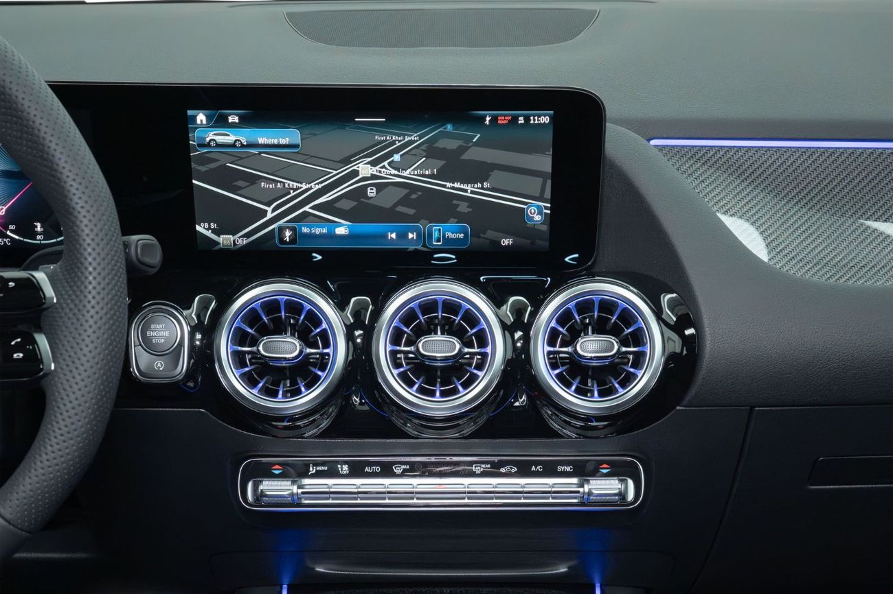 مرسيدس بنز GLA 200 RAMADAN OFFER | 0% Downpayment | EMC Mercedes-Benz Warranty | AED 2,874 P/M