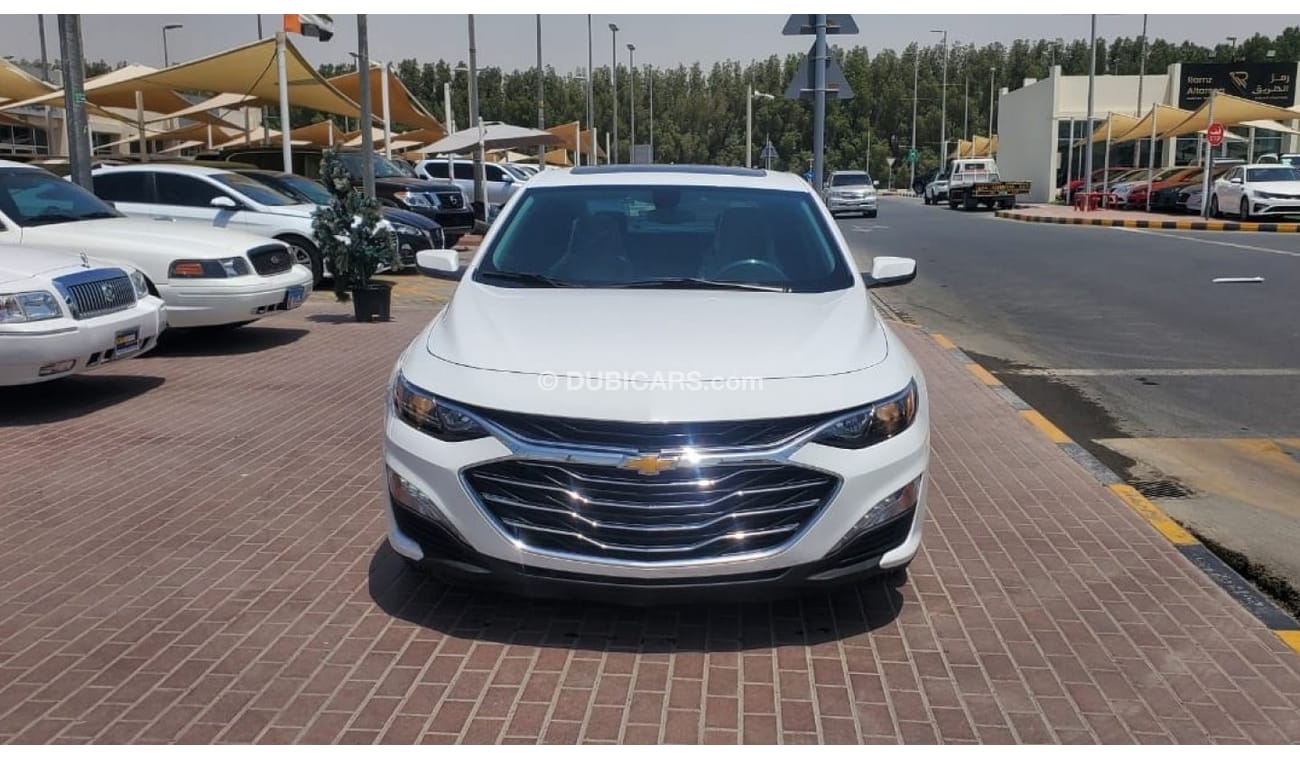Chevrolet Malibu LT - With Panoramic Sunroof