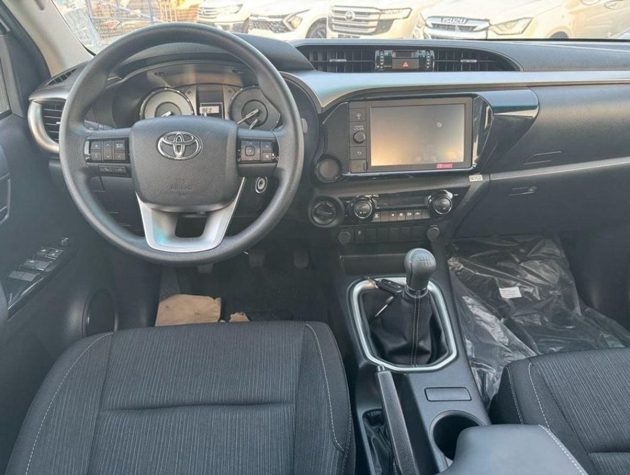 تويوتا هيلوكس TOYOTA HILUX 2.4L 4X4 MANUAL DIGITAL AC 2025 MODEL GCC