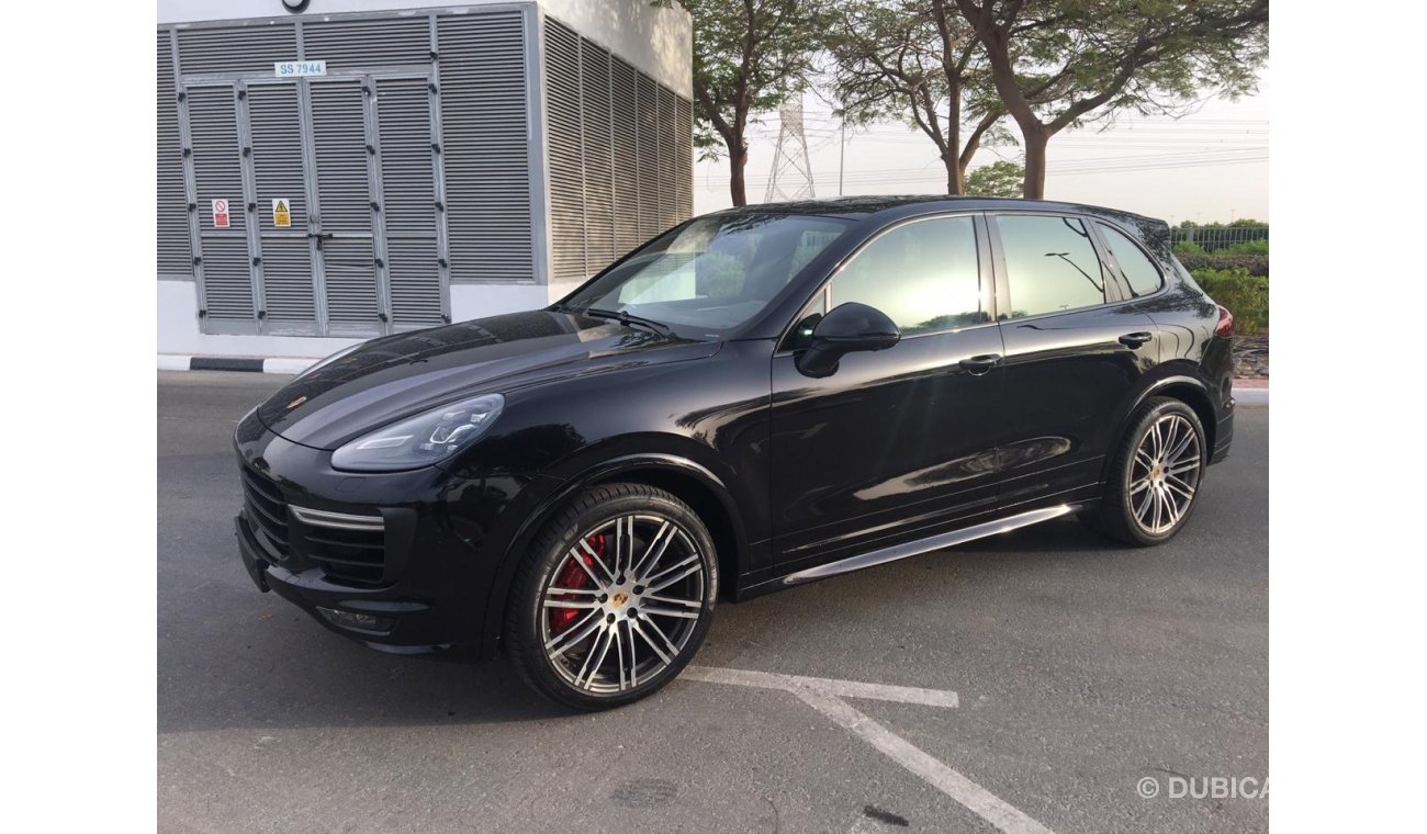 Porsche Cayenne GTS