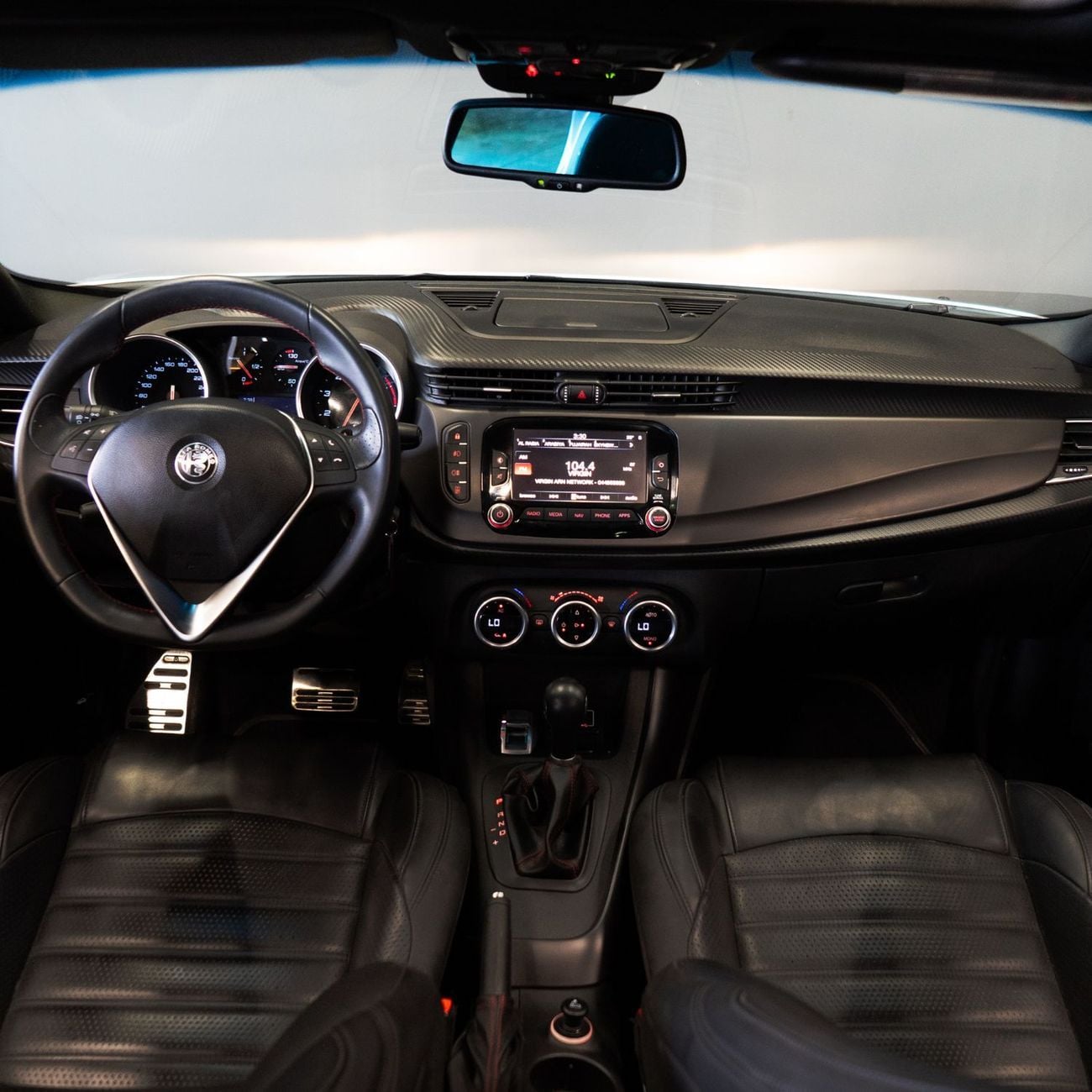 Alfa Romeo Giulietta AED 746 P.M • 0% Downpayment • Alfa Romeo Giulietta Veloce • 1 Year Warranty