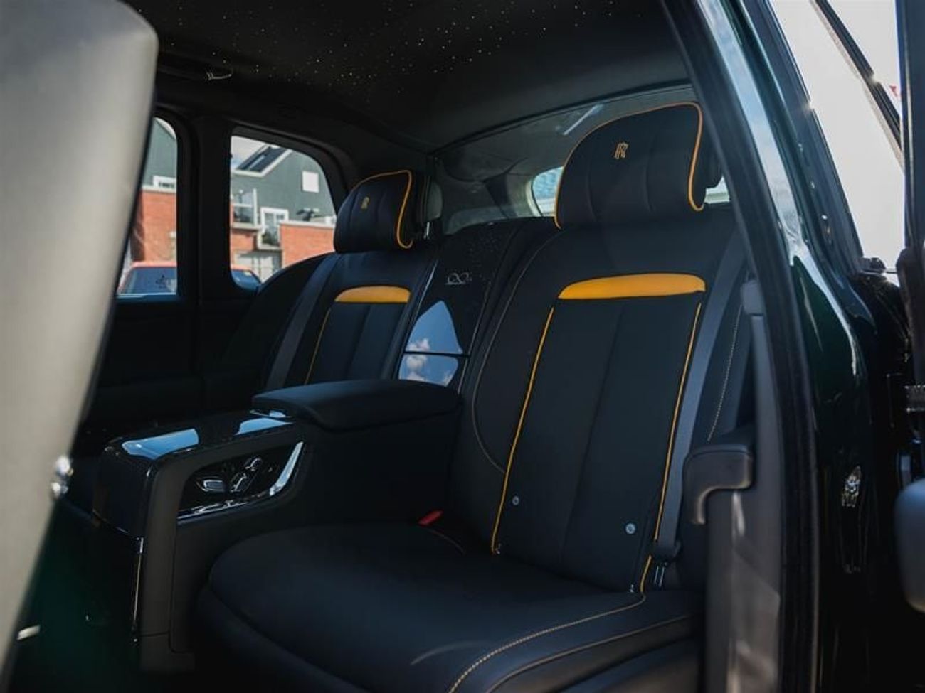 Rolls-Royce Cullinan Black Badge Brand New * Export Price*